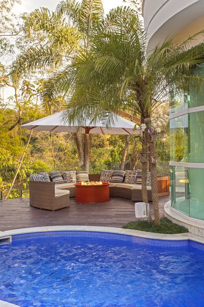 Arquiteto Aquiles Nícolas Kílaris - Casa Vanessa - lareira externa