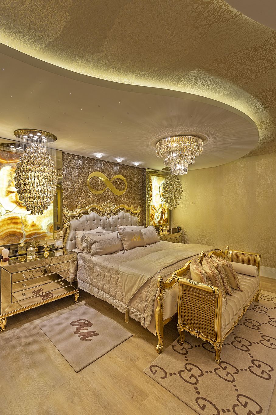 Aquiles Nícolas Kílaris - Casa Versace -Suite Master