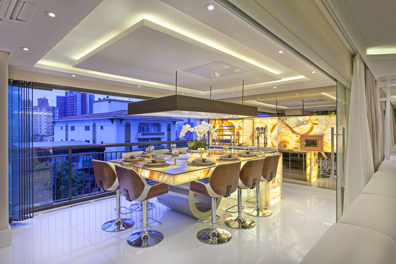 Arquiteto Aquiles Nícolas Kílaris - AP Golden - Varanda 2