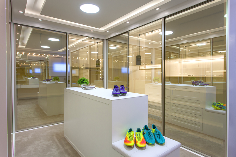 Aquiles Nícolas Kílaris - Casa Privilége - closet