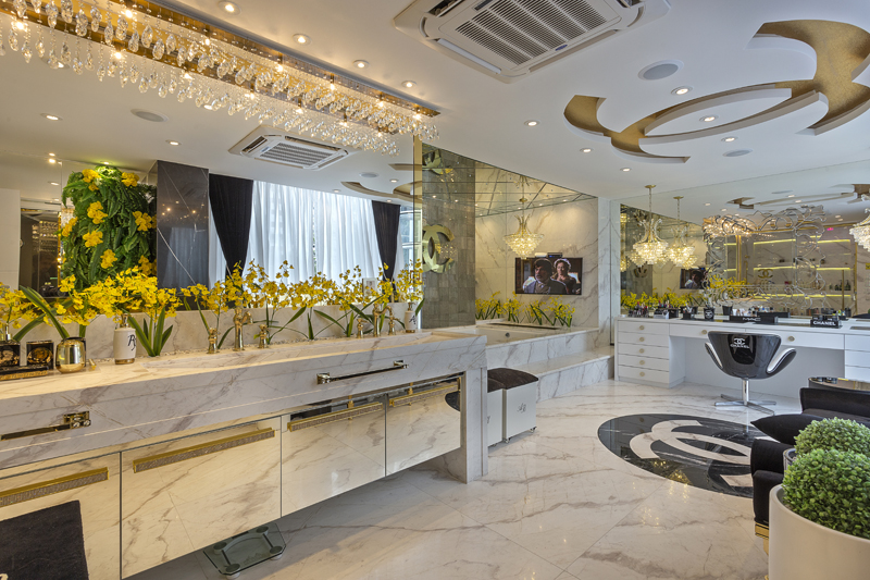 Aquiles Nícolas Kílaris - Casa Versace - banho