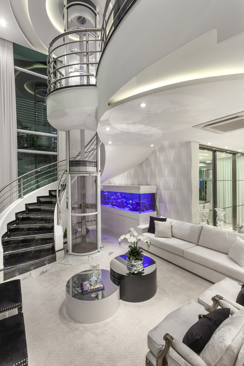 Aquiles Nícolas Kílaris - Casa Diamante - Elevador