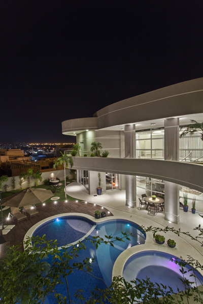 Aquiles Nícolas Kílaris - Casa Flora - Piscina