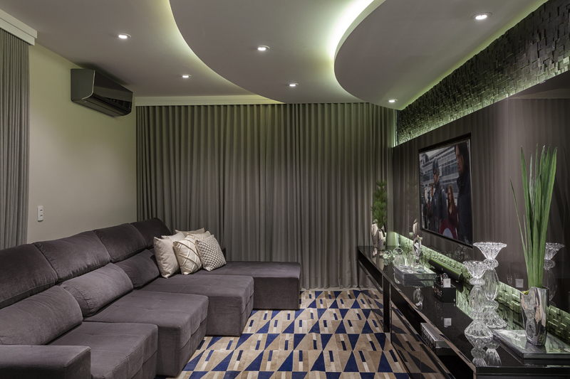 Aquiles Nícolas Kílaris - Casa Mont Blanc - Home