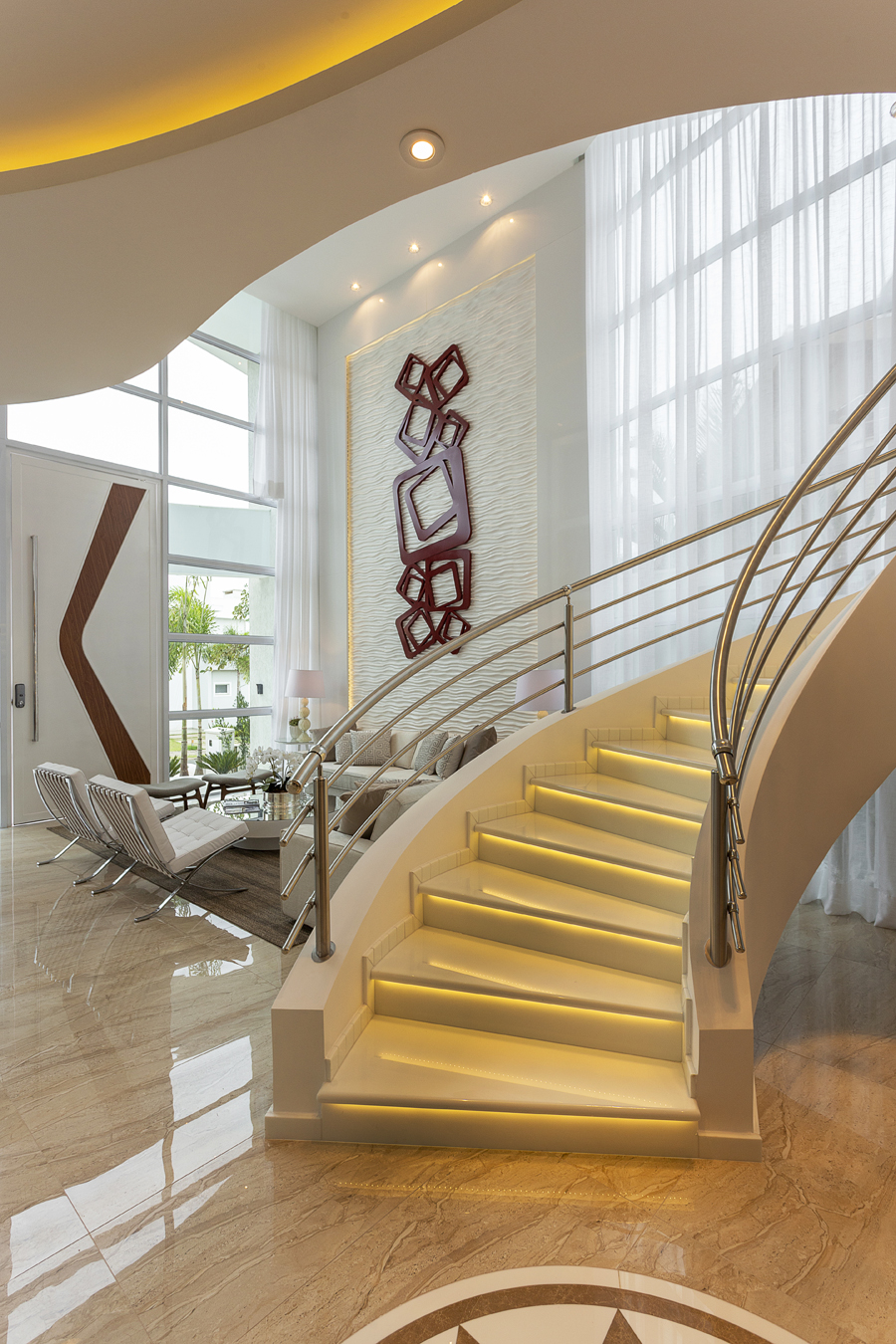 Aquiles Nícolas Kilaris - Casa Esplêndida - luz escada