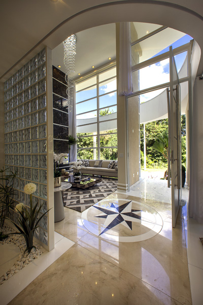 Aquiles Nícolas Kílaris - Casa Beverly Hills - living