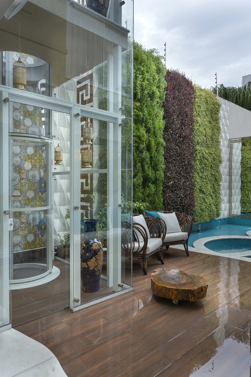 20190221 KILARIS VERSACE 08