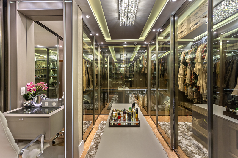 Closet para o casal – design interior – Arquiteto Aquiles Nícolas ...